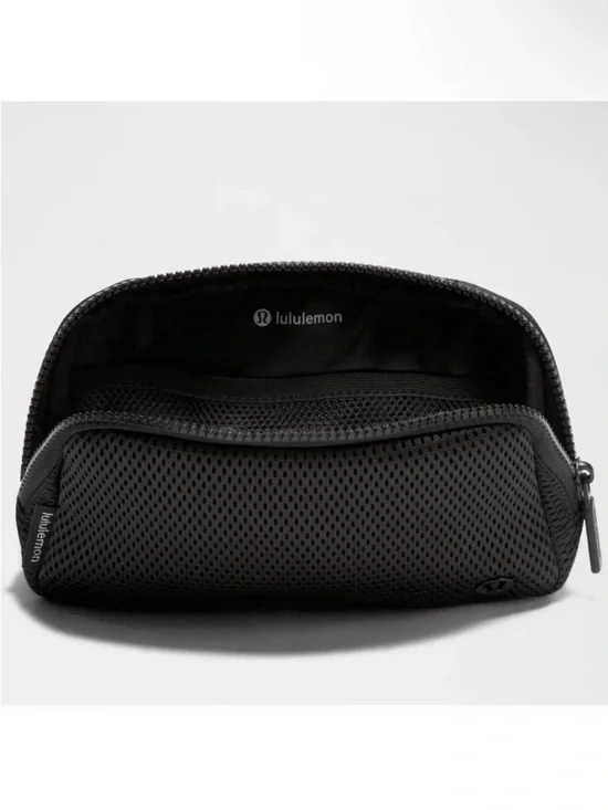 lululemon athletica Black Mesh Belt Bag - Minimalist Waist Pack - Picture 4 of 5